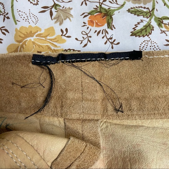 Vintage High Waisted Suede Shorts - Picture 10 of 10